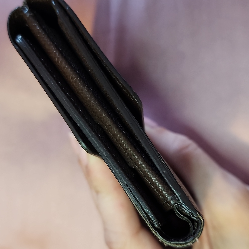Louis Vuitton Damier Wallet - Picture 9 of 14